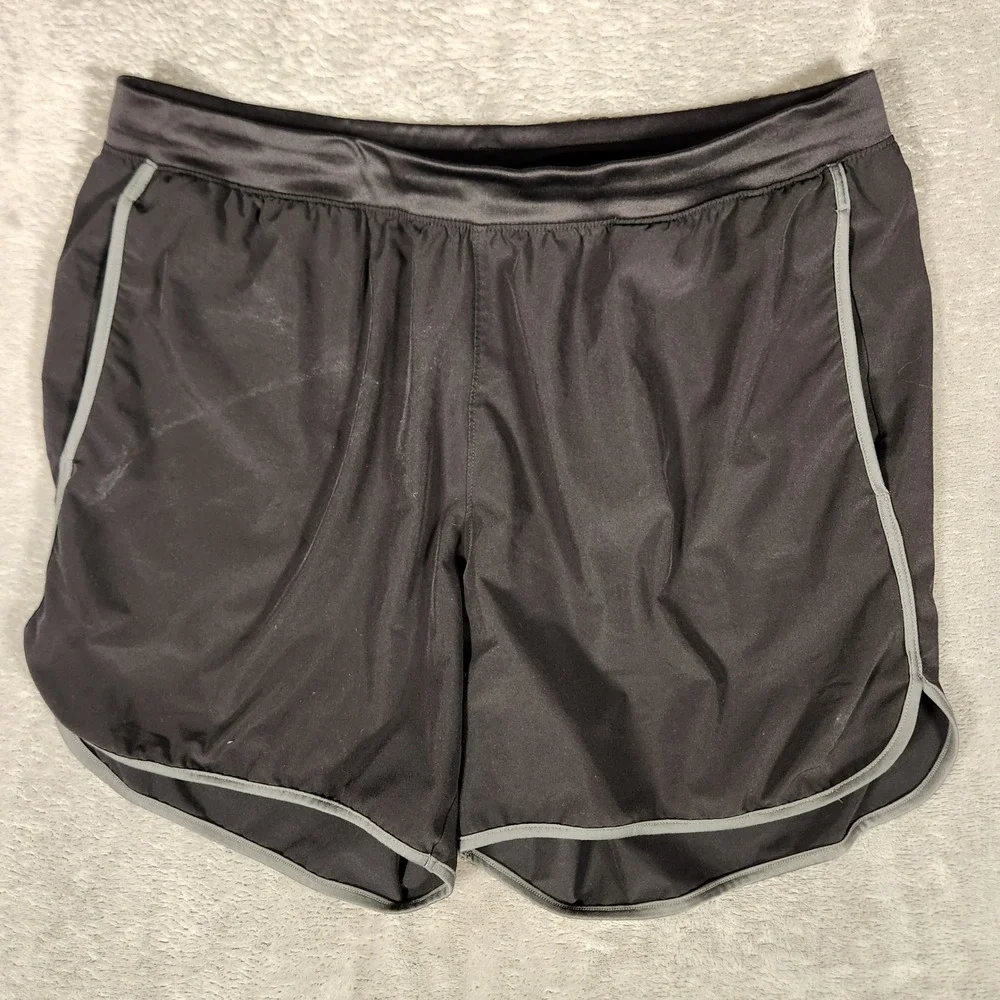 Under Armour Shorts Mens XL Black Excellent Running Athletic Training Drawstring